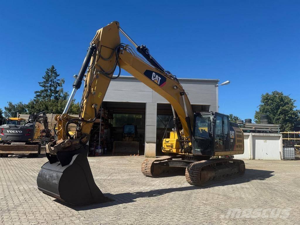 CAT 326 F LN 履带挖掘机