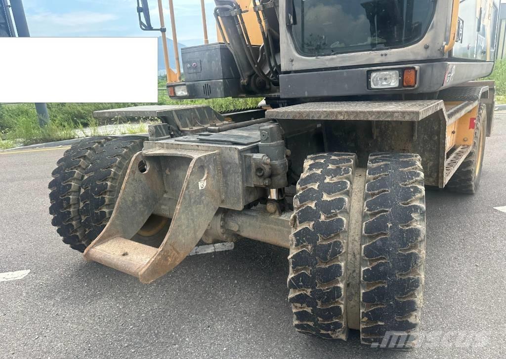 Volvo EW 140 轮式挖掘机