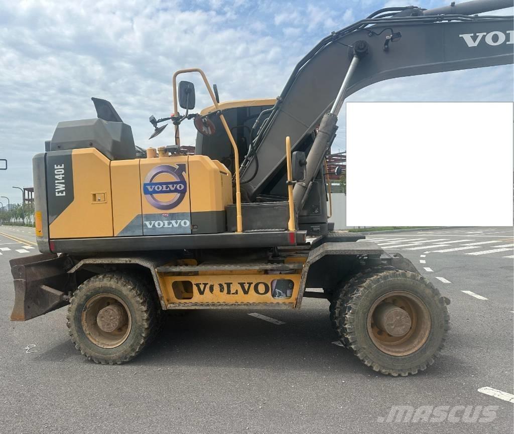 Volvo EW 140 轮式挖掘机