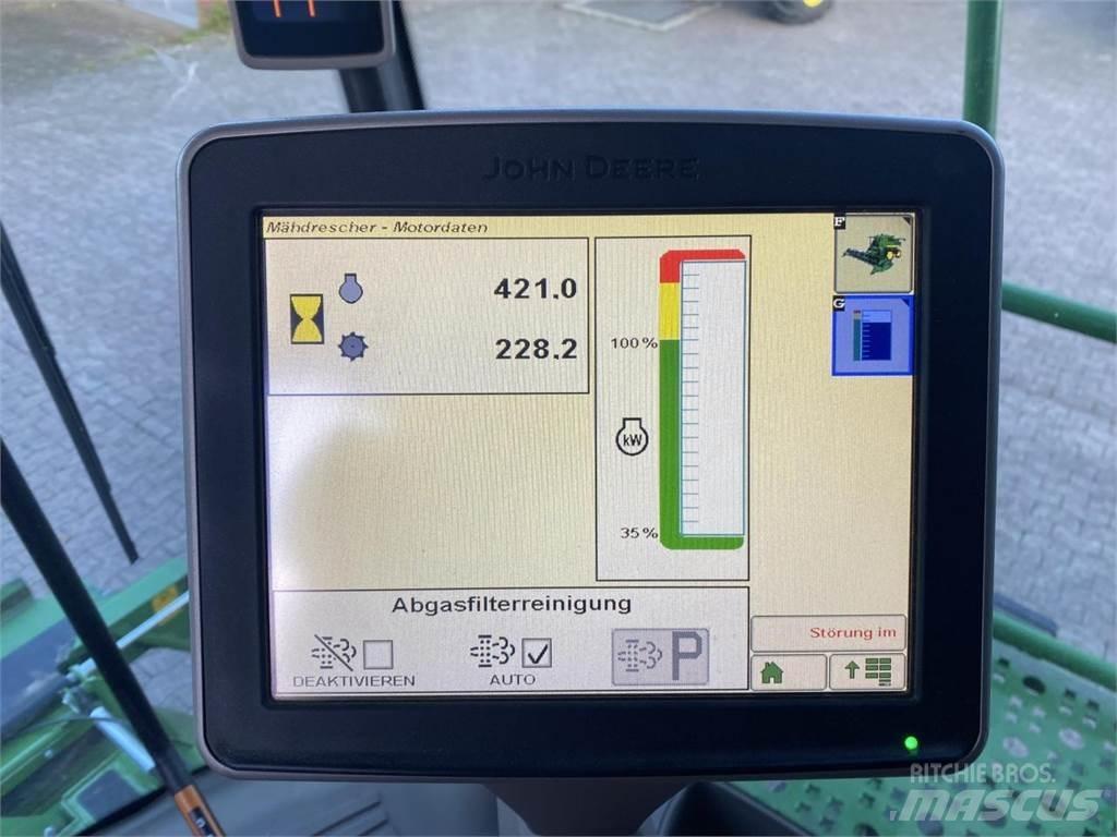 John Deere T550 联合收割机