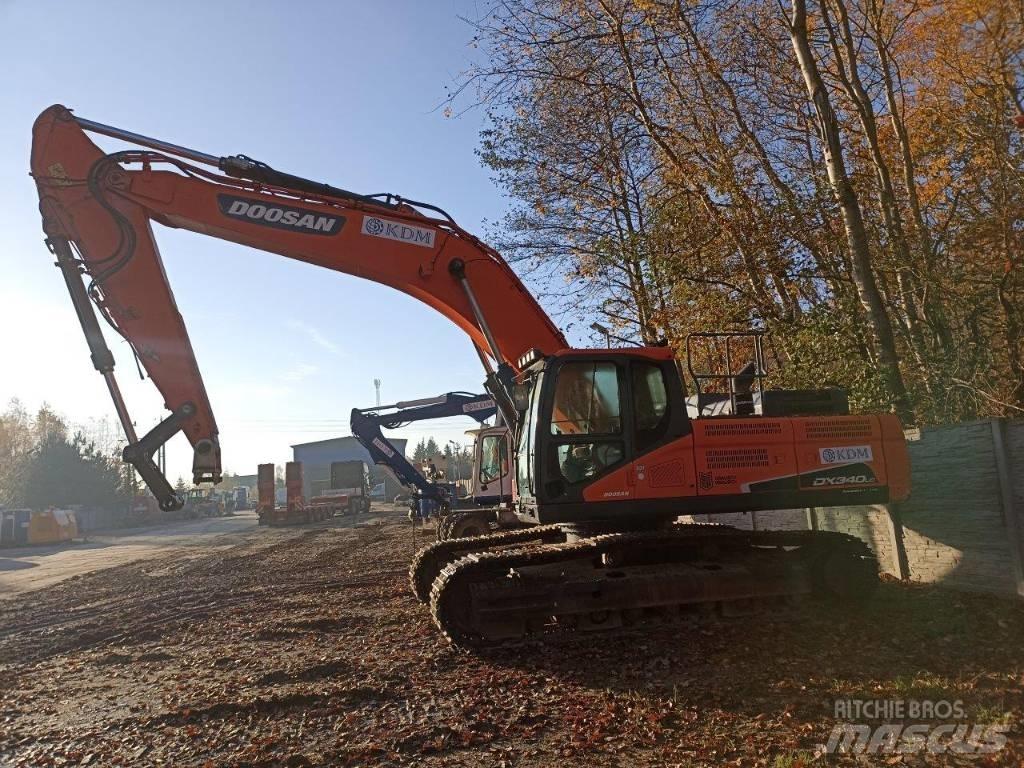 Doosan DX340LC-5 反铲装载机