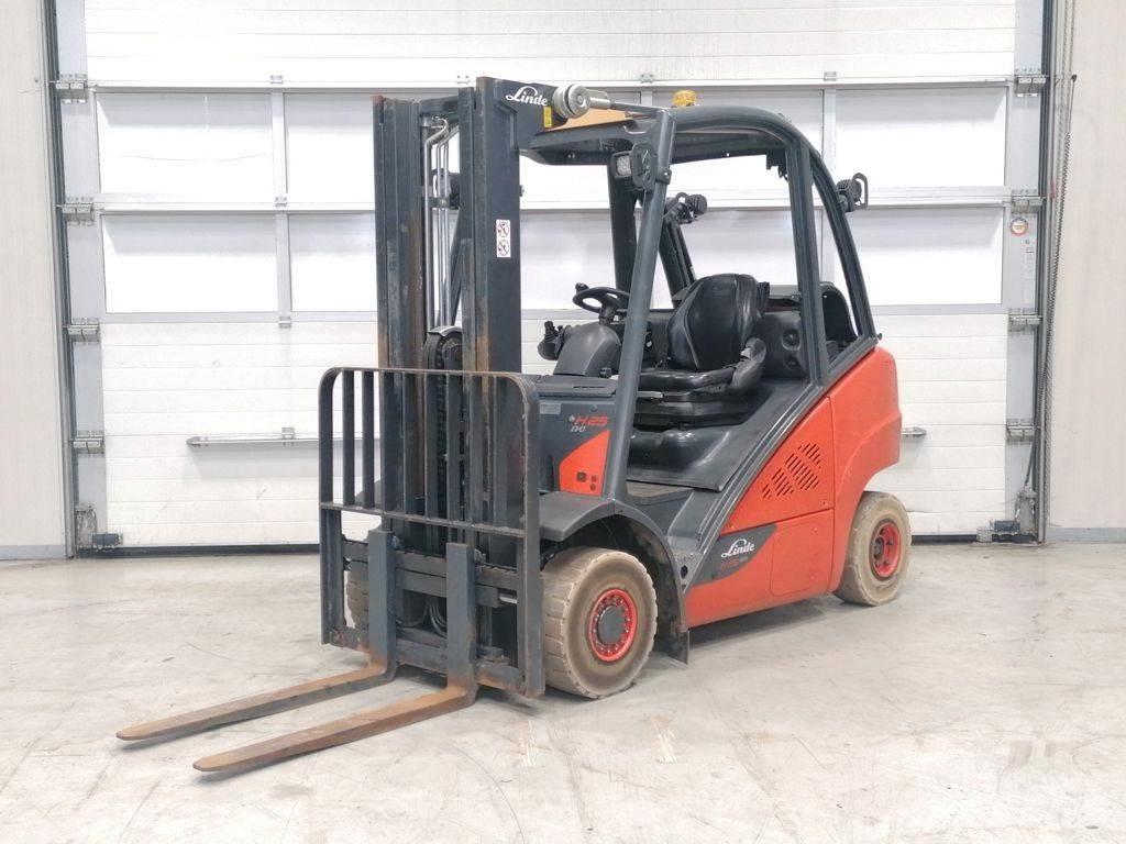 Linde H25T-02 天然气叉车