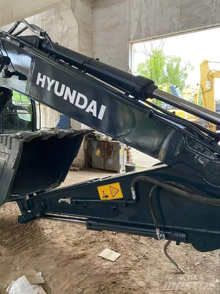 Hyundai 225LC-9 履带挖掘机