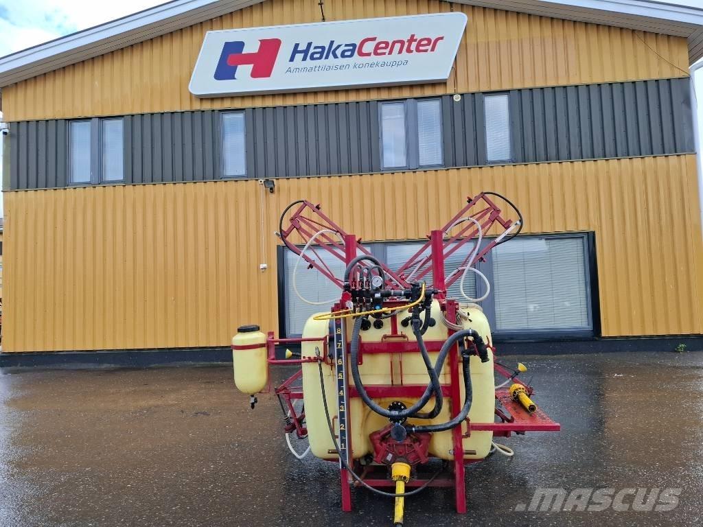 Hardi 800/12 悬挂式喷雾机