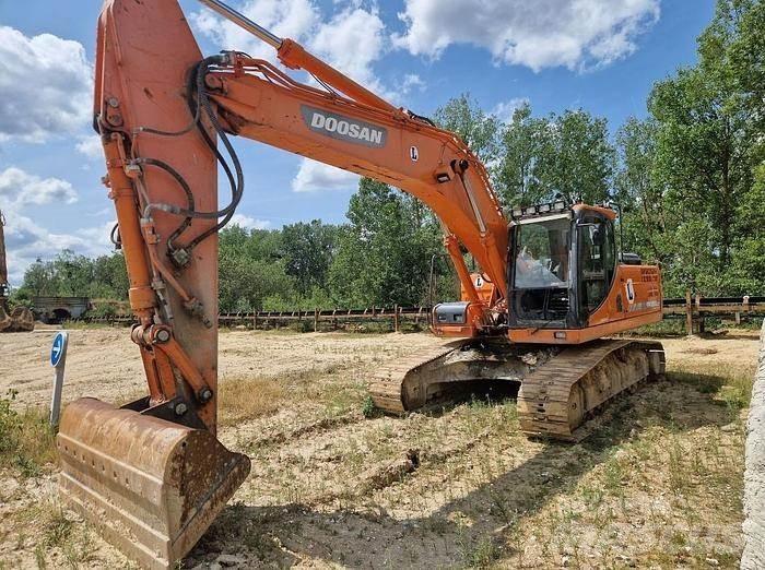 Doosan DX255 LC-3 特种挖掘机
