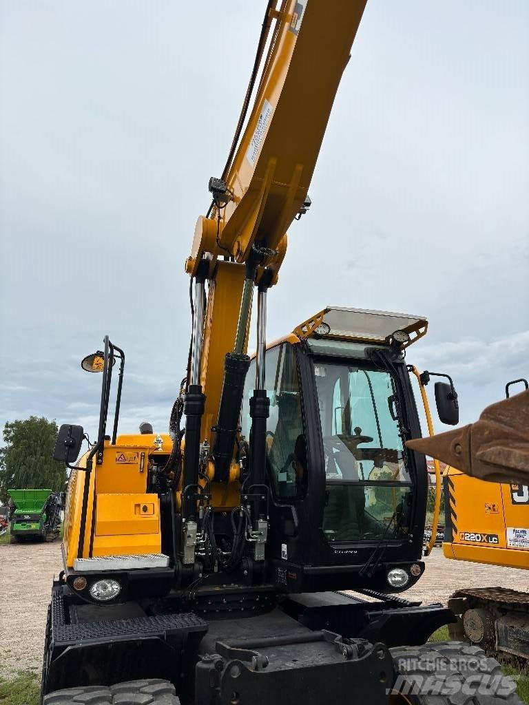 JCB JS 145 W 轮式挖掘机