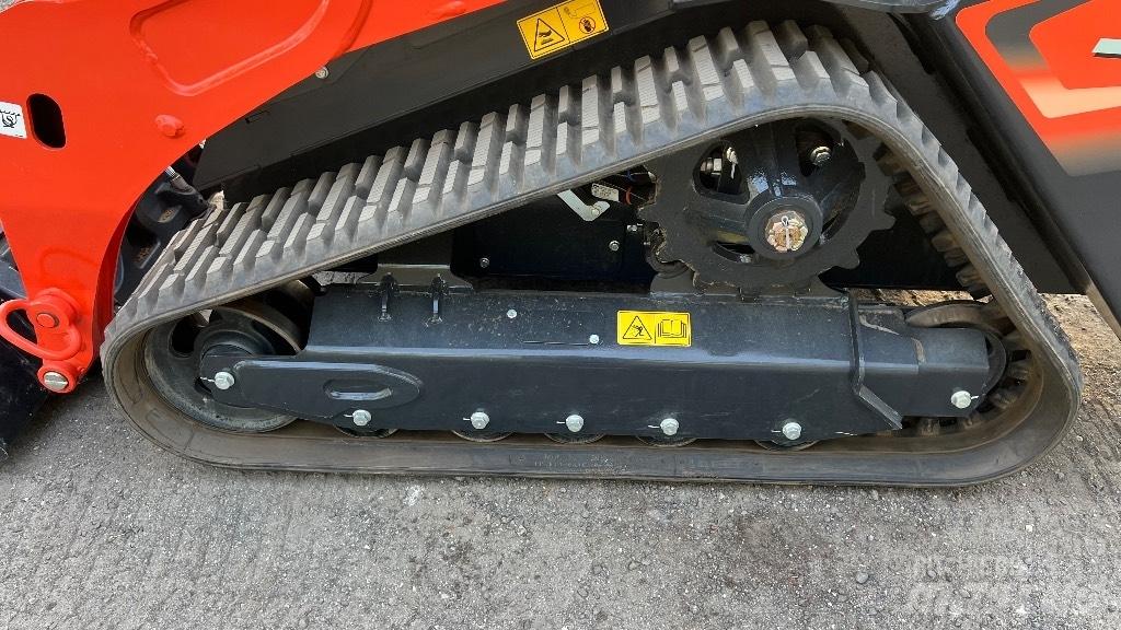 Kubota SCL 1000 滑移装载机