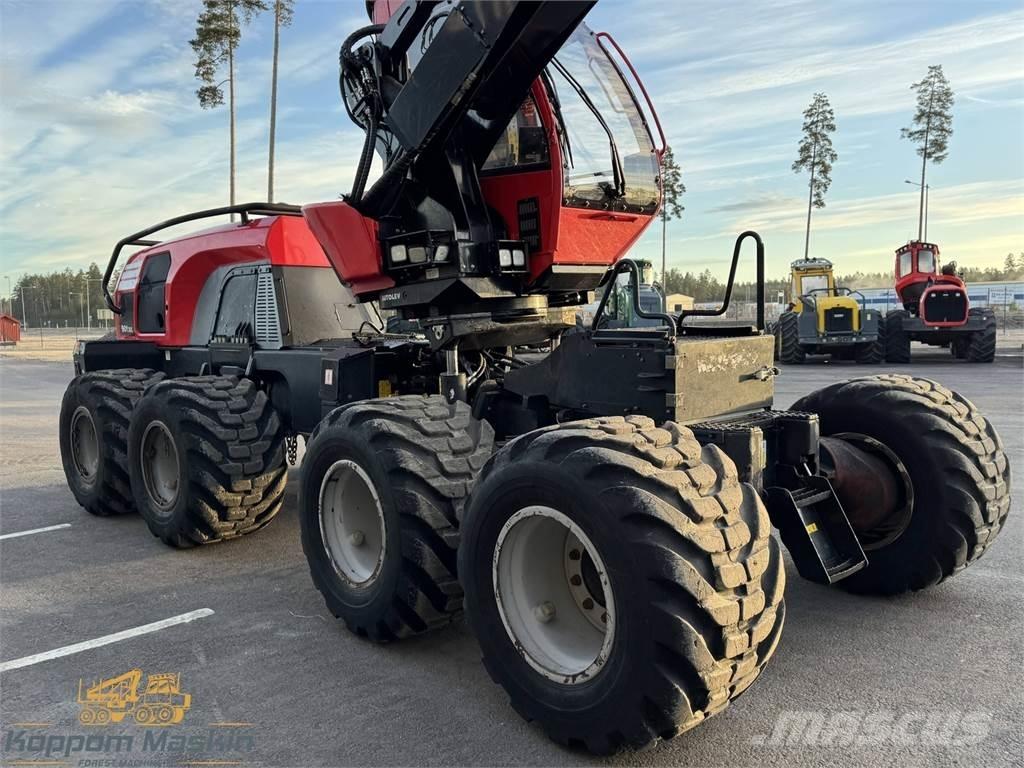 Komatsu 901XC 收割机