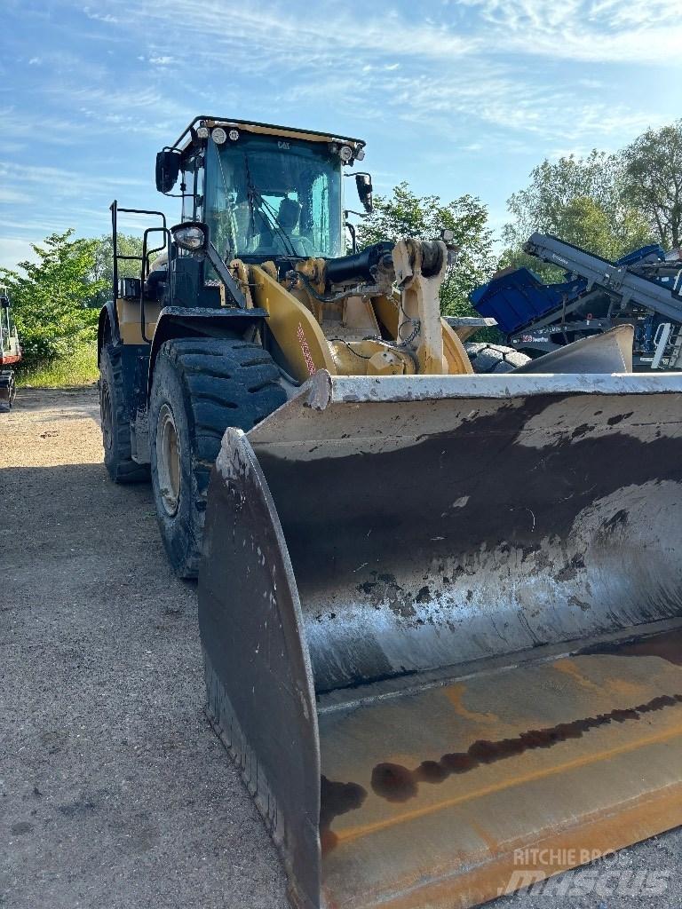 CAT 966m 轮式装载机