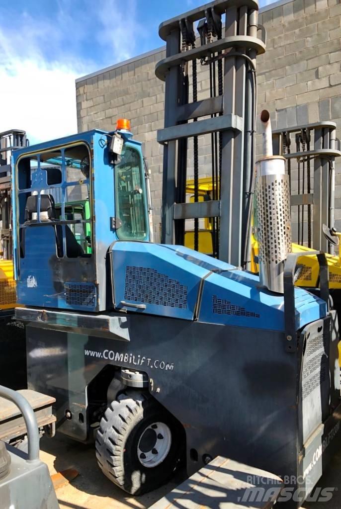 Combilift C4000 侧卸式铲车