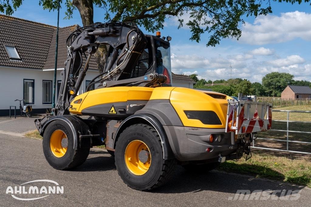 Mecalac 12 MTX 轮式挖掘机
