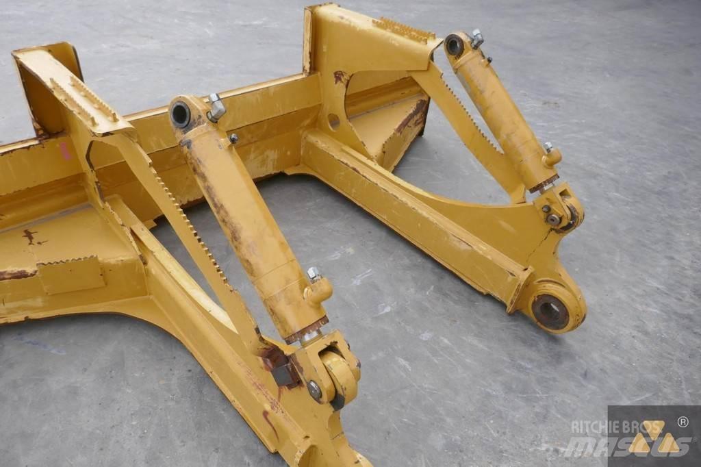 CAT Skidder blade 推铲