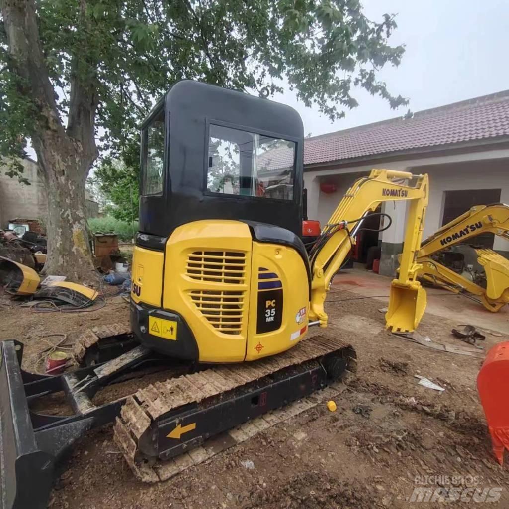 Komatsu PC 35 MR 小型挖掘机