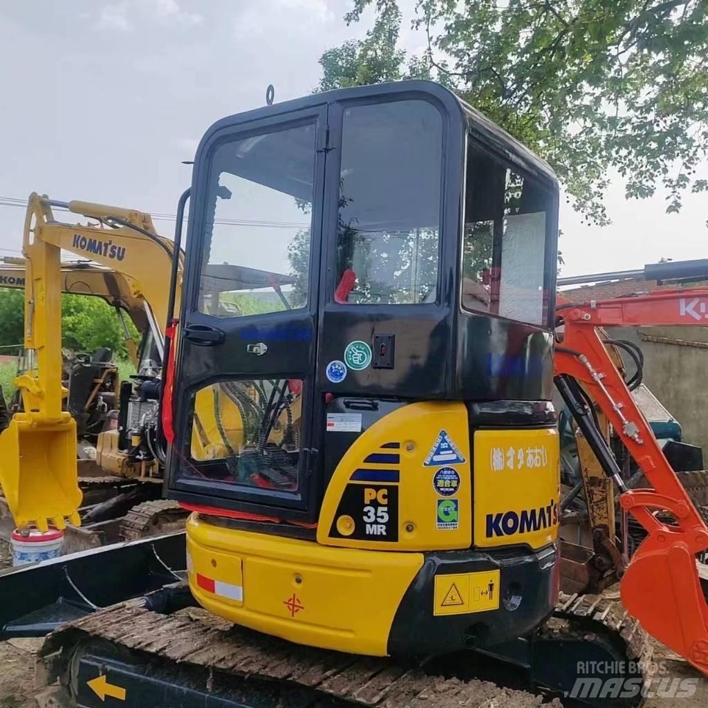 Komatsu PC 35 MR 小型挖掘机