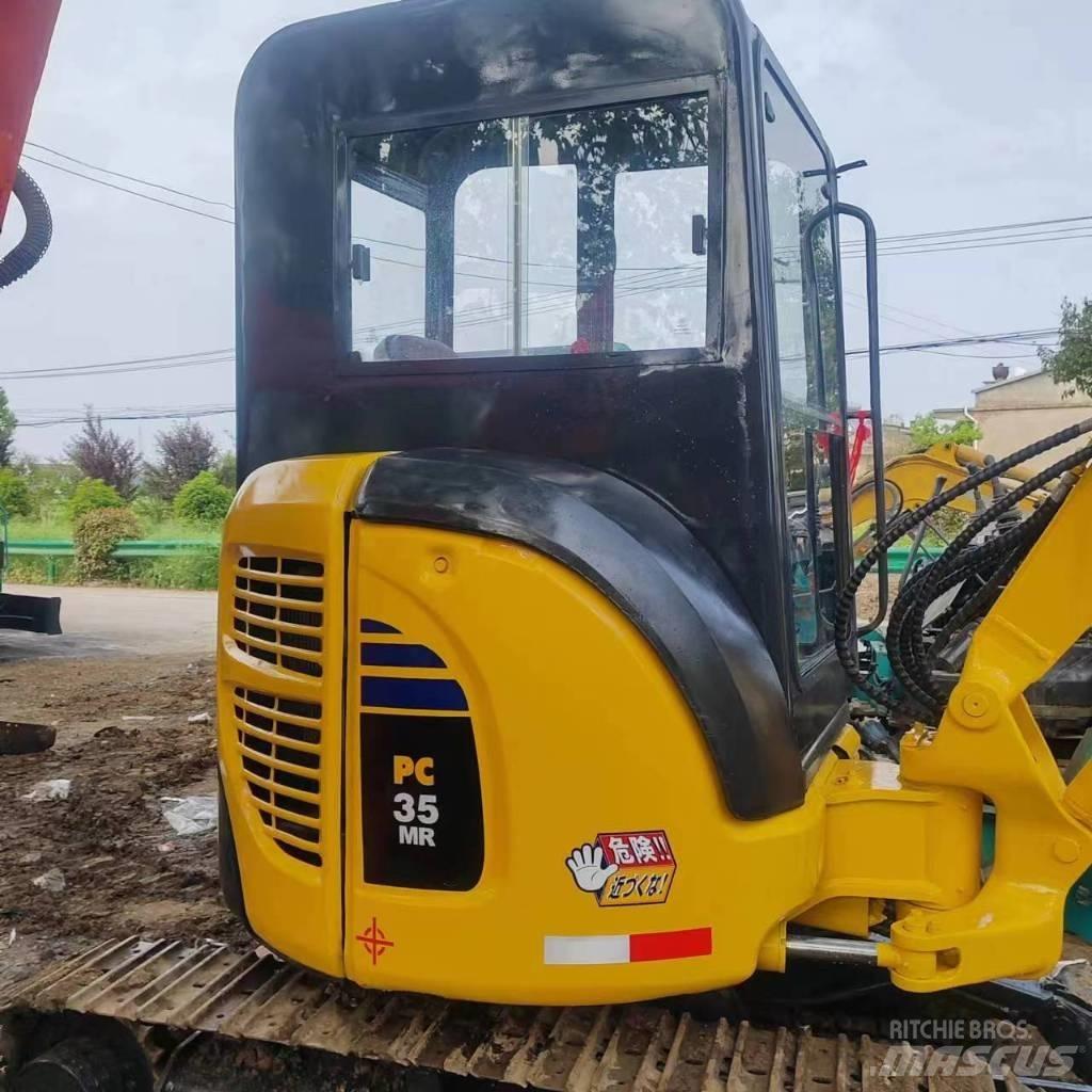 Komatsu PC 35 MR 小型挖掘机