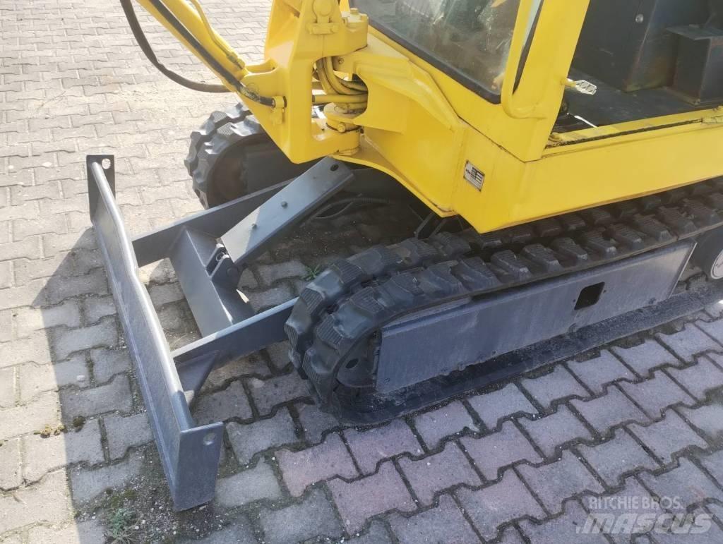 Komatsu PC 10 履带挖掘机