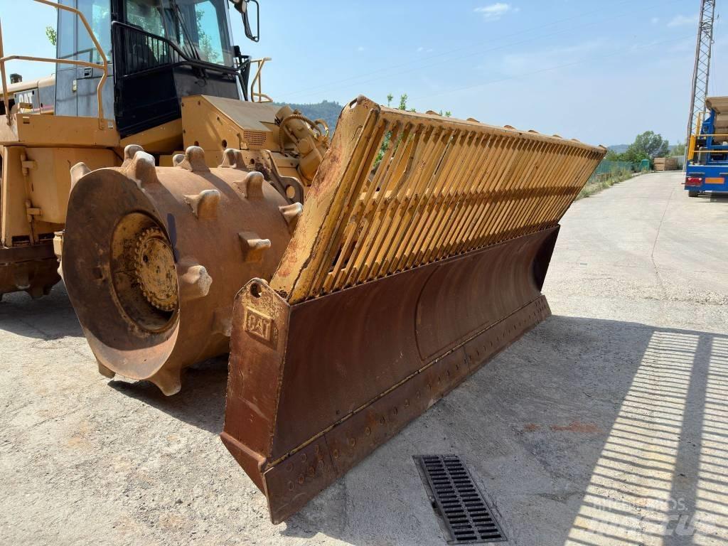 CAT 826H 垃圾压实机