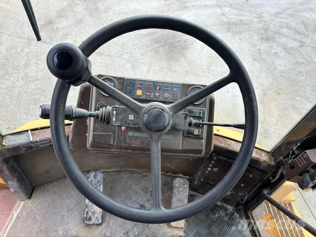 Hydrema 910 铰接式自卸车