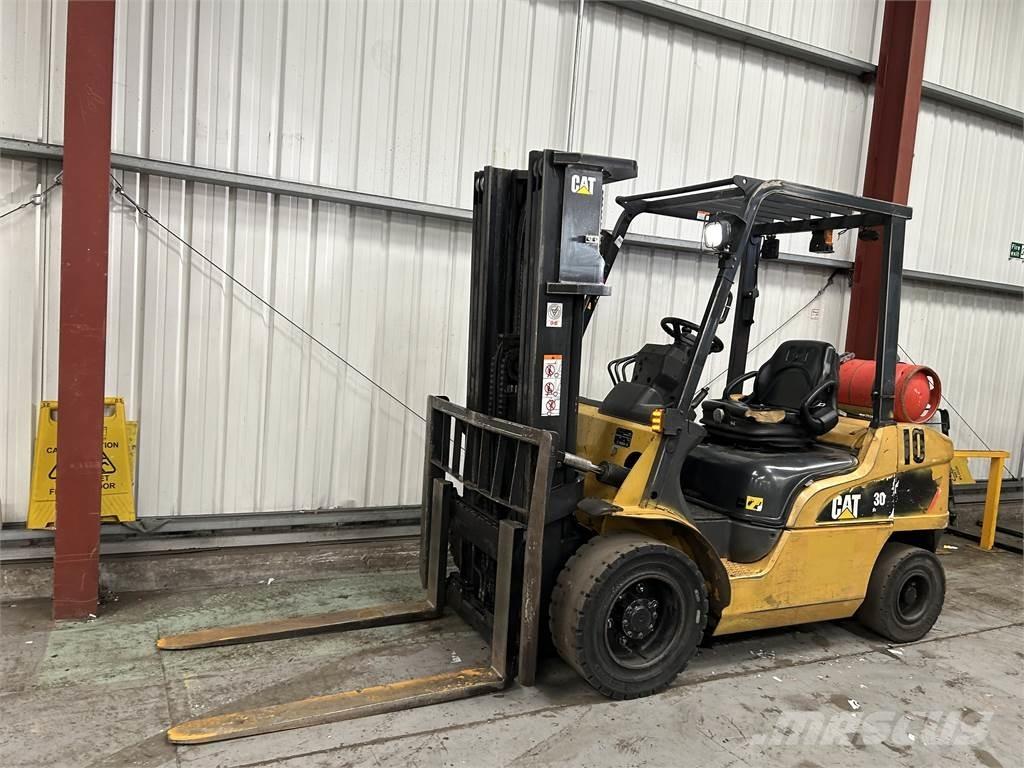 CAT GP30NT 天然气叉车