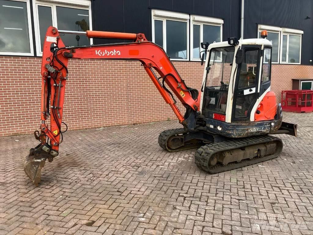 Kubota KX121-3a 小型挖掘机