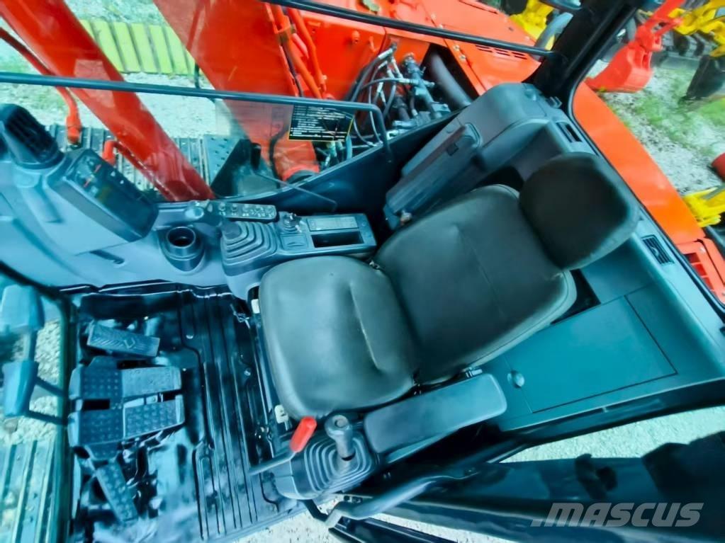Hitachi ZX 70 小型挖掘机
