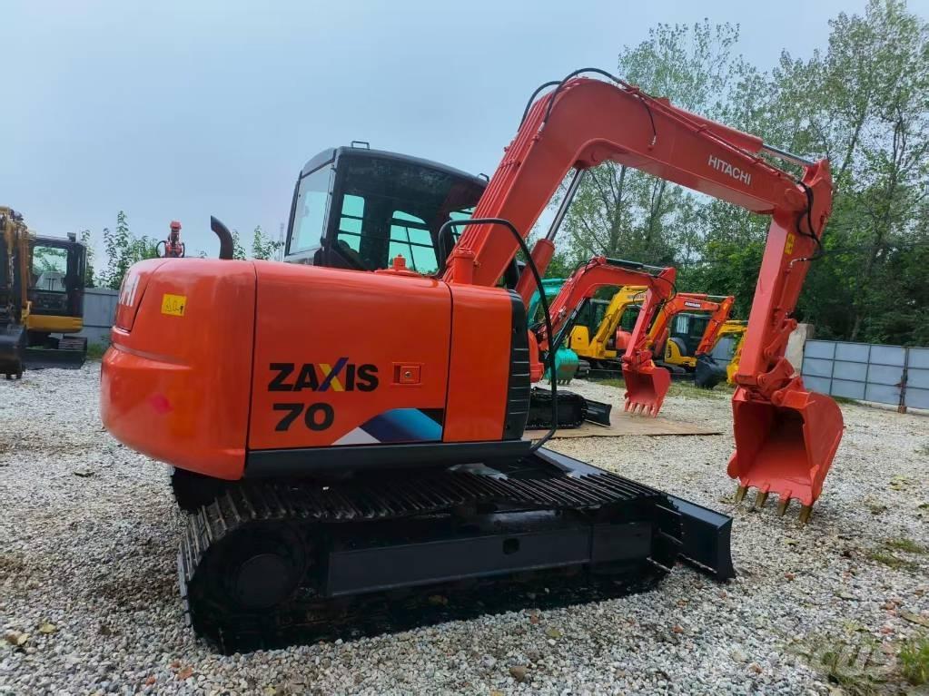Hitachi ZX 70 小型挖掘机