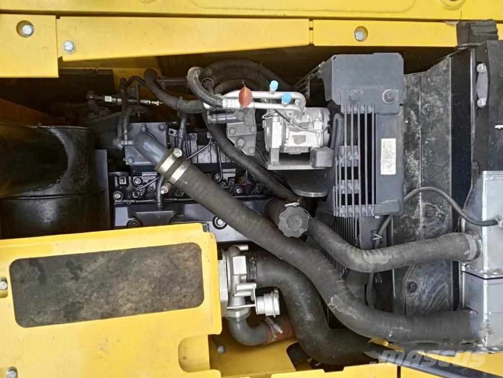 Komatsu PC130-7 履带挖掘机