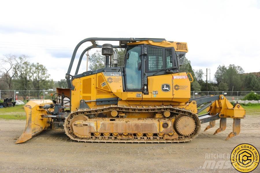 DEERE 750K XLT 履带式推土机