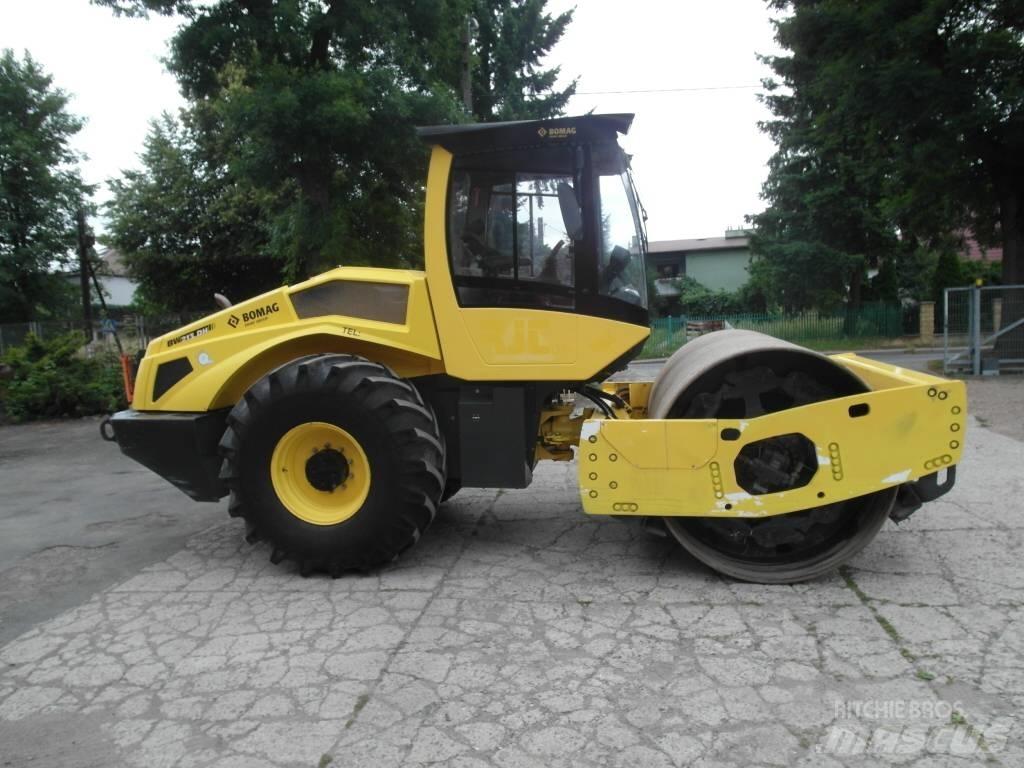 Bomag BW 213 DH-5 单轮压路机