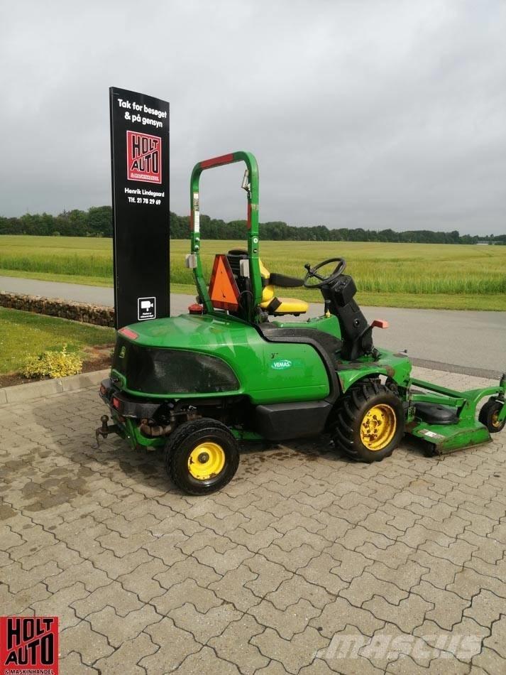 John Deere F 1400 骑乘式割草机