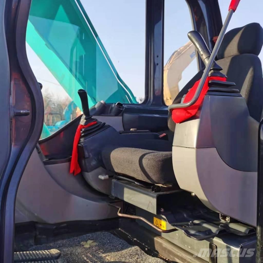 Kobelco SK75-8 中型挖掘机