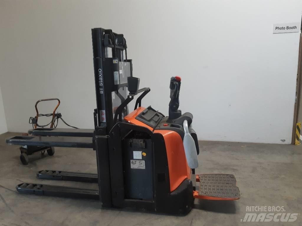 BT SPE 200 D 手推堆垛车