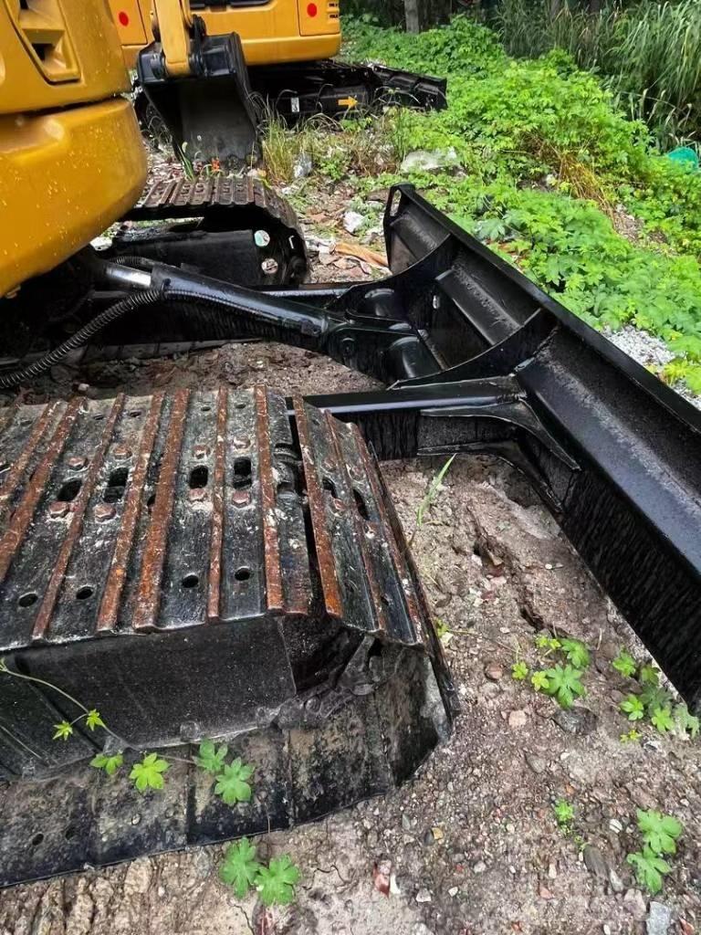 CAT 305 C CR 小型挖掘机
