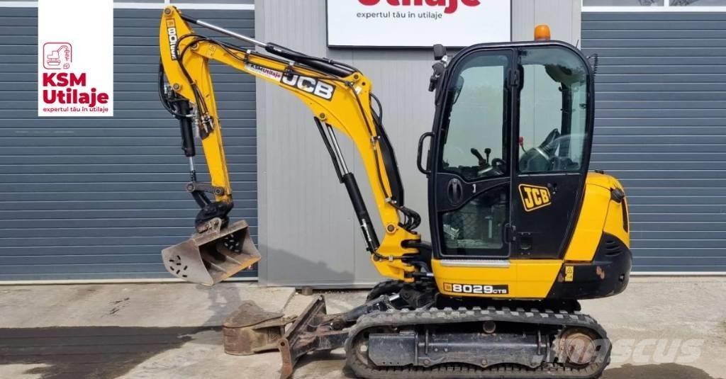 JCB 8029 CTS 小型挖掘机
