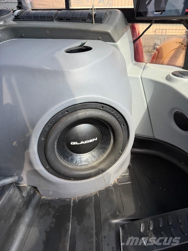 Huddig 1260D 反铲装载机