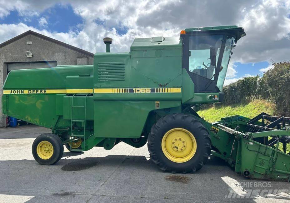 John Deere 1055 联合收割机
