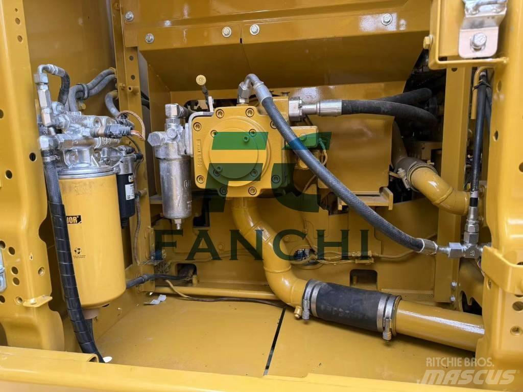 CAT CAT320 中型挖掘机