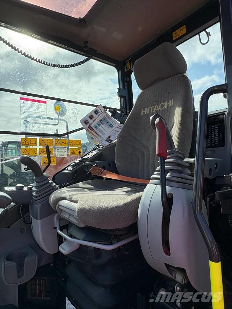 Hitachi ZX85USB-6 中型挖掘机