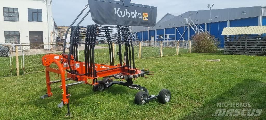 Kubota RA 1546 犁耙和摊草机