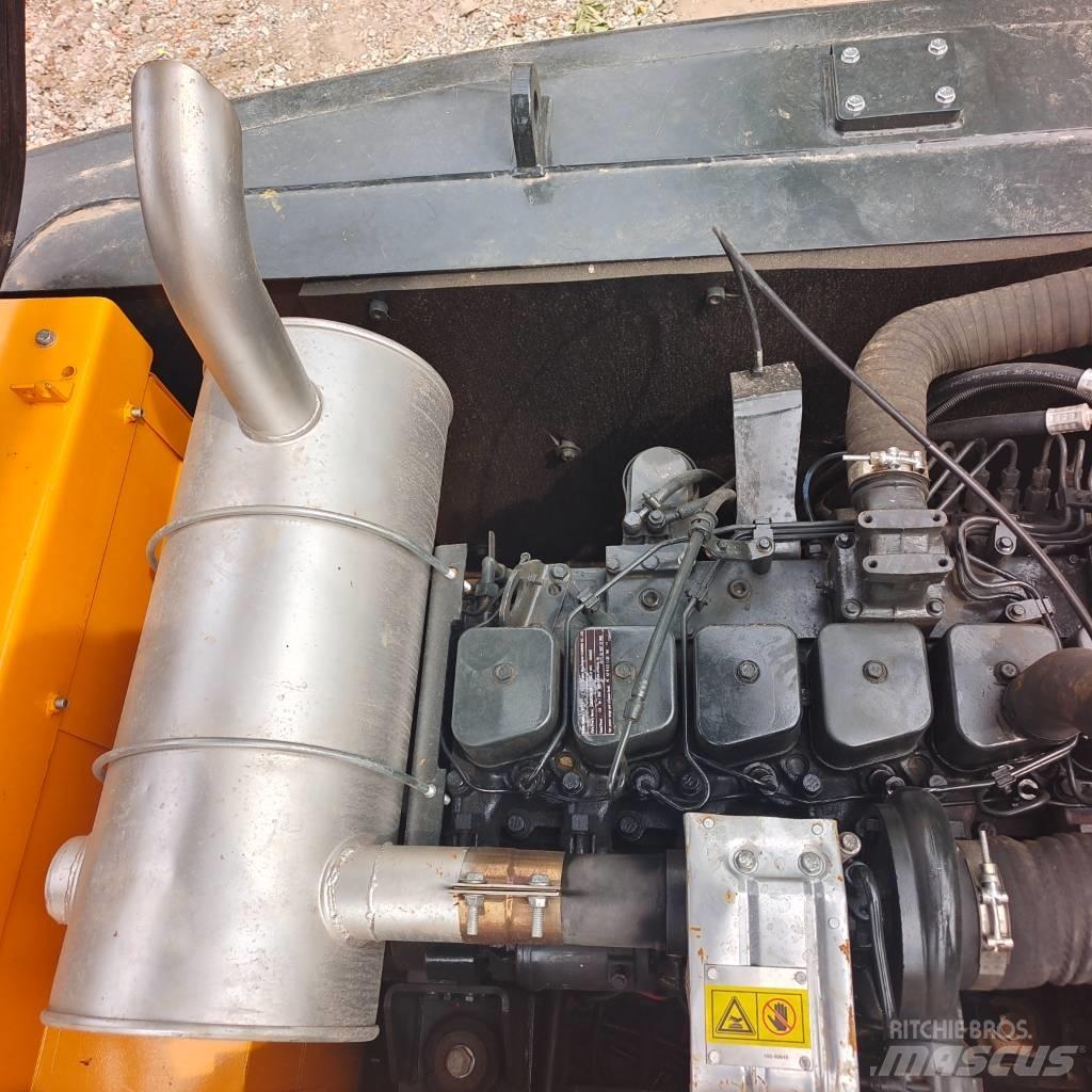 Hyundai 220LC-9 履带挖掘机