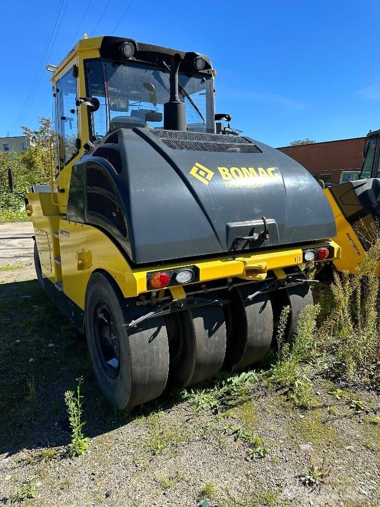 Bomag BW24RH 胶轮压路机