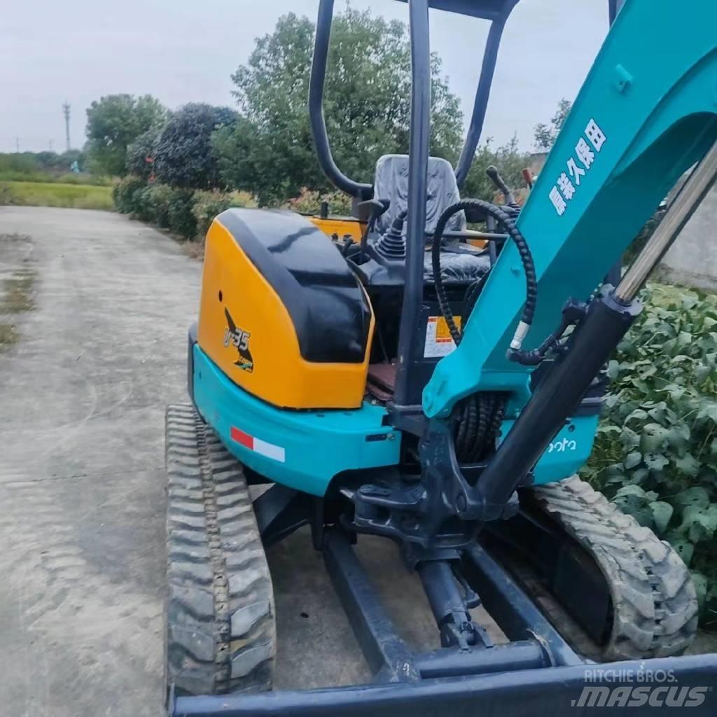 Kubota U 35 小型挖掘机