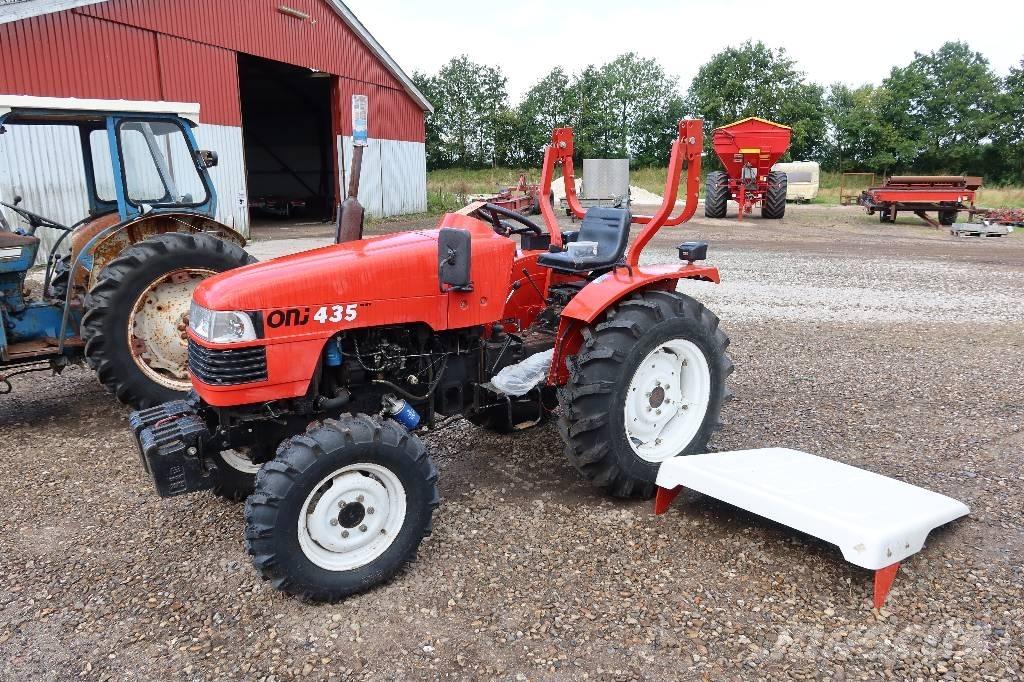  ONj 435 拖拉机/农用车