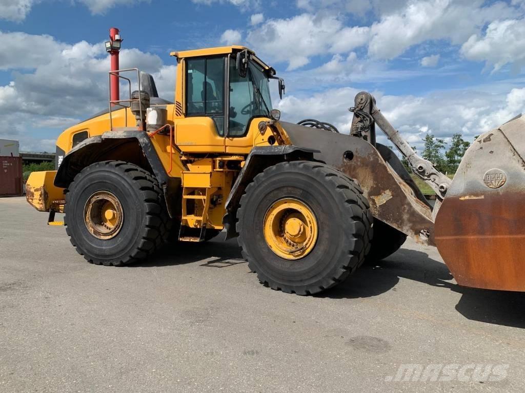 Volvo L 220 H 轮式装载机