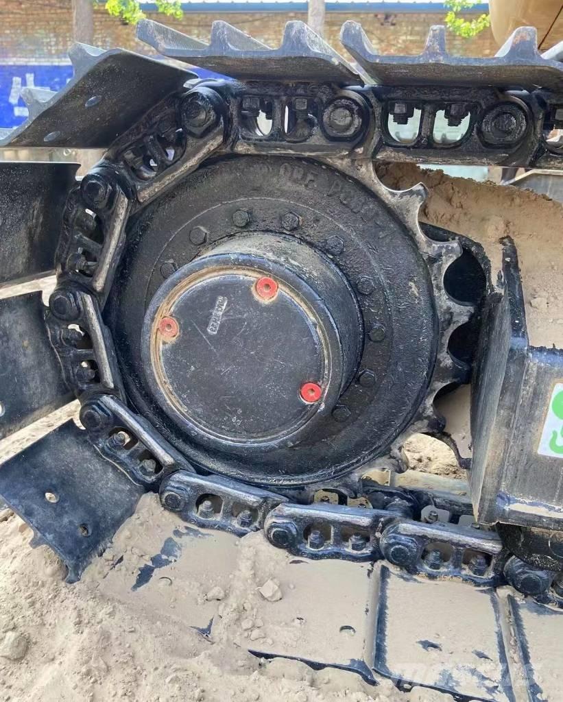 CAT 307 履带挖掘机