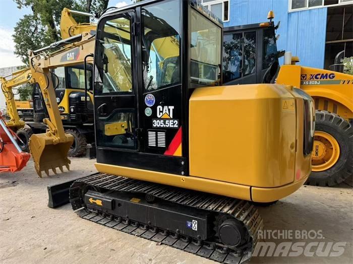 CAT 305.5 小型挖掘机