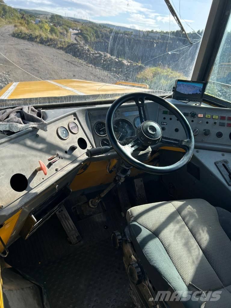Volvo A 25 C 铰接式自卸车