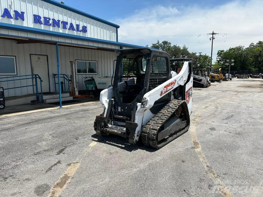 Bobcat T64 滑移装载机
