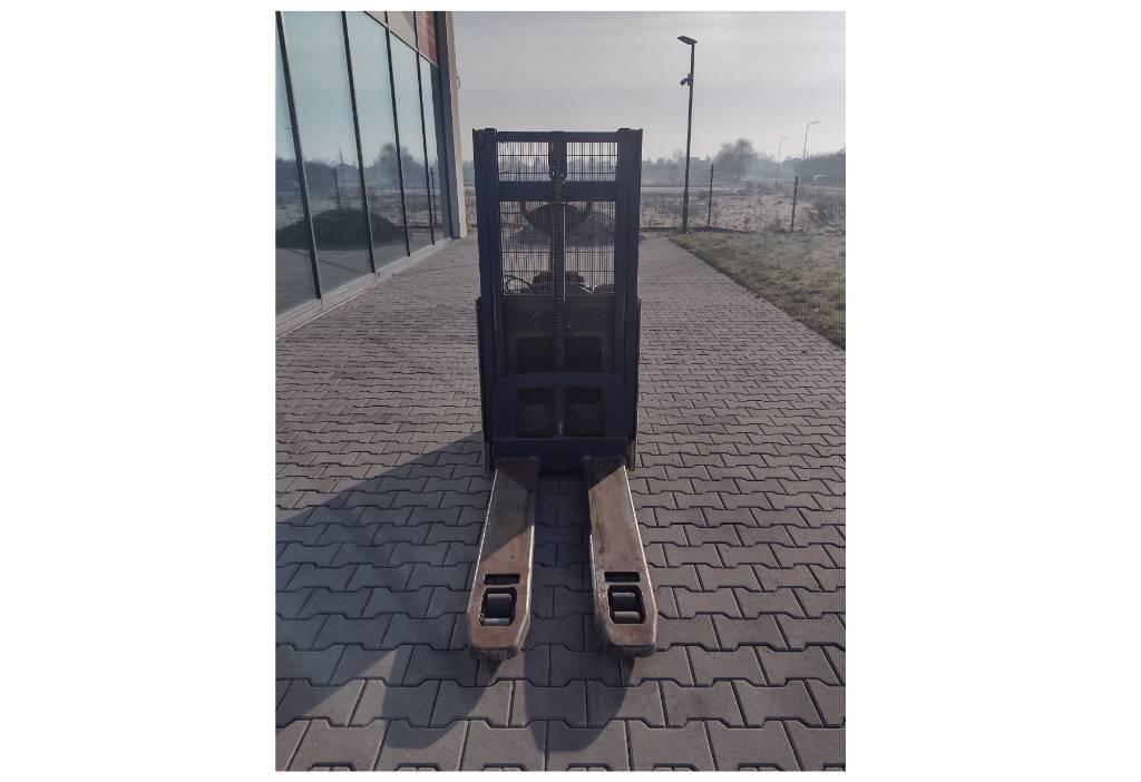 Jungheinrich EJD 220 手推堆垛车