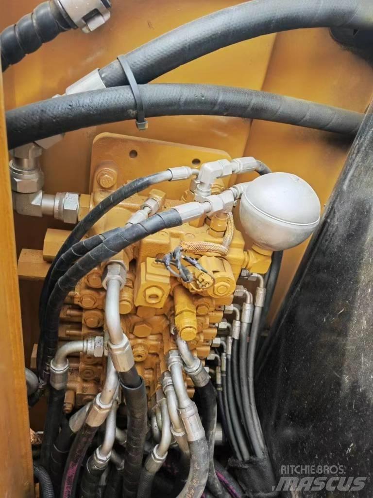 CAT 306 小型挖掘机